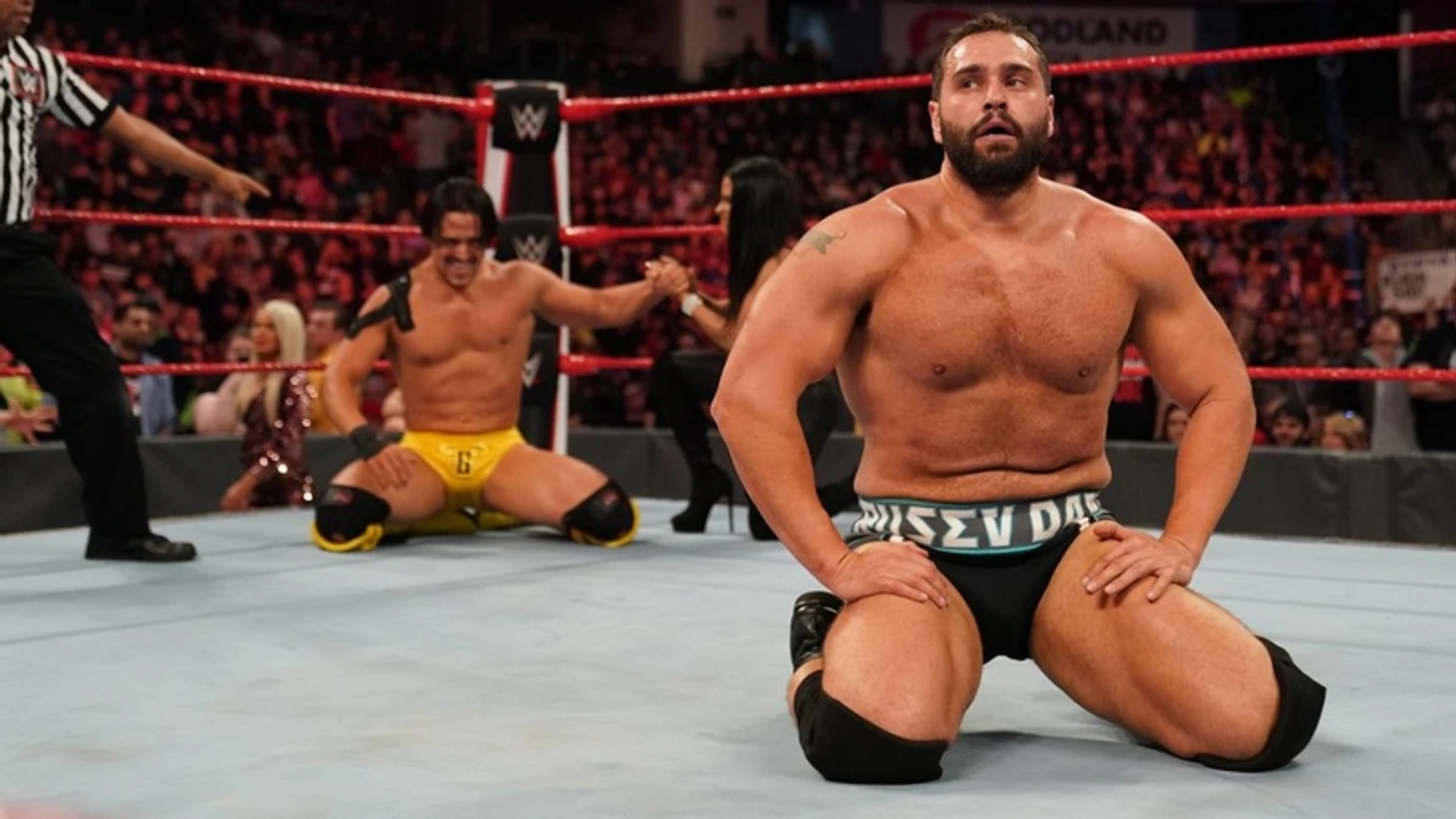 Обзор WWE Monday Night RAW 17.02.2020, изображение №9