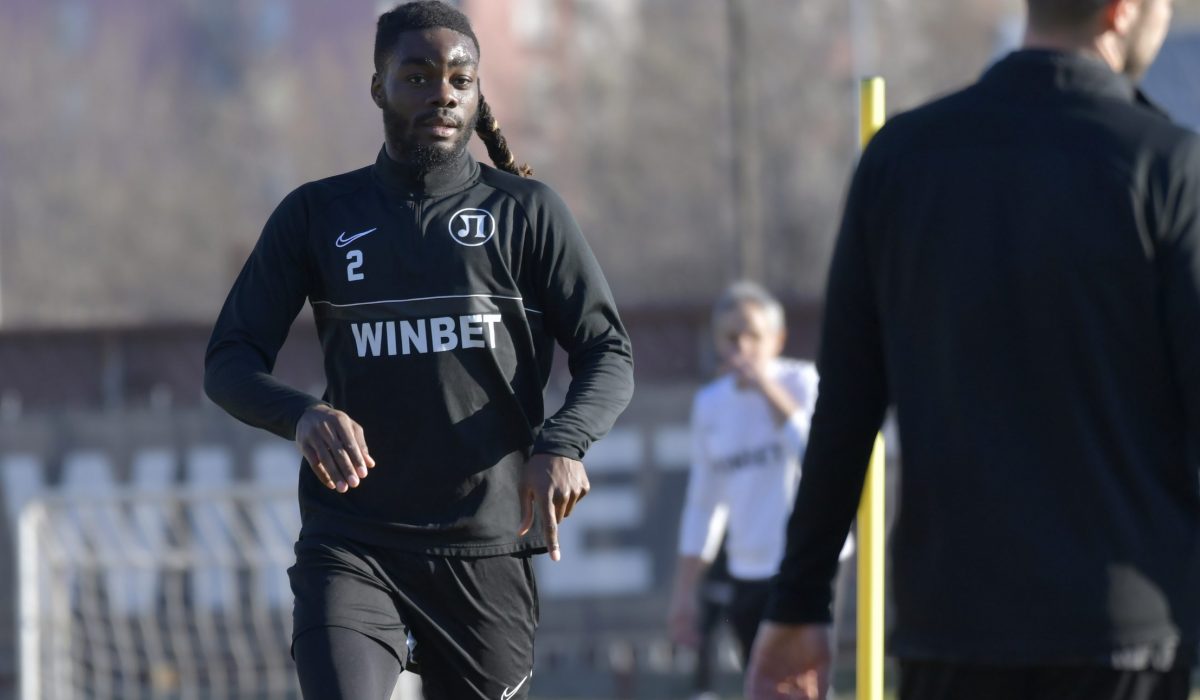 Последний шанс для Бидунги в «Локомотиве»