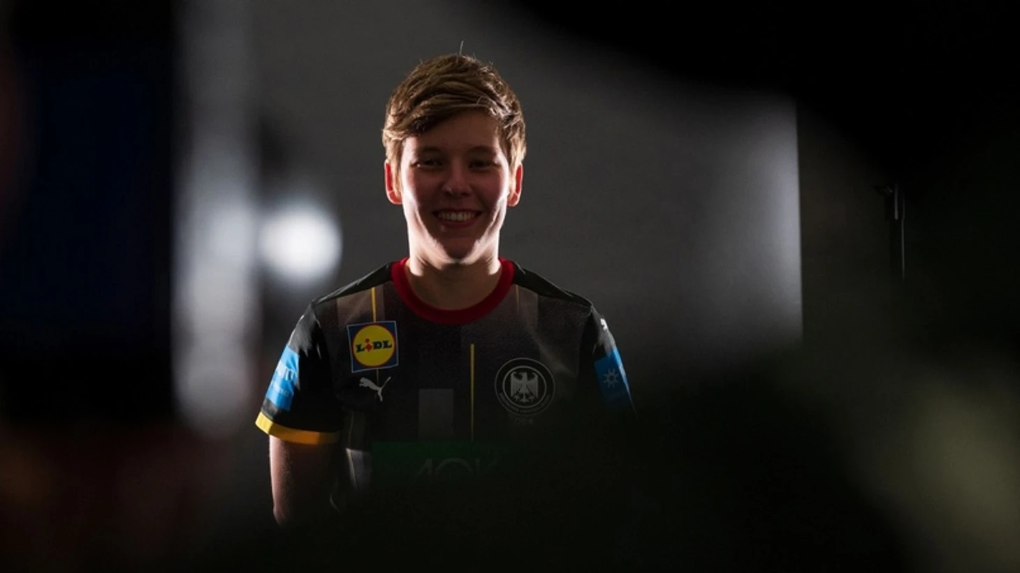 Та, что не хочет быть второй. Бомбардир, капитан клуба и сборной, студентка. Ипостаси Алины Грийзельс, изображение №2