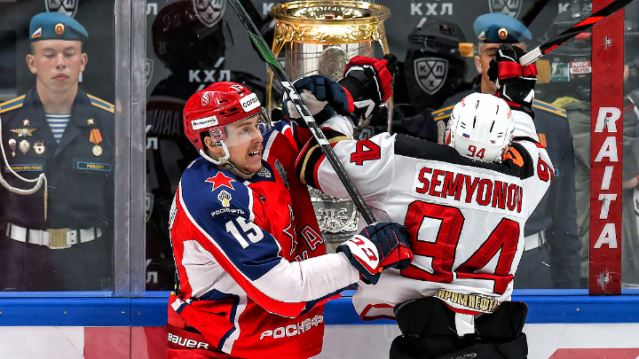 ЦСКА дожал «Авангард», стиснув кулаки добела. Вторая игра финала Кубка Гагарина-2021