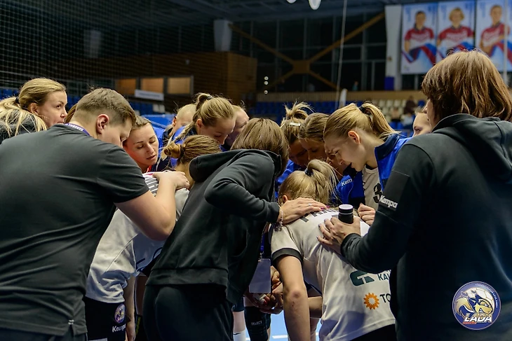 Olimpbet Cуперлига. Врач "Лады" Сергей Рахмаев: "С будущей женой Валентиной изначально были на вы", изображение №3