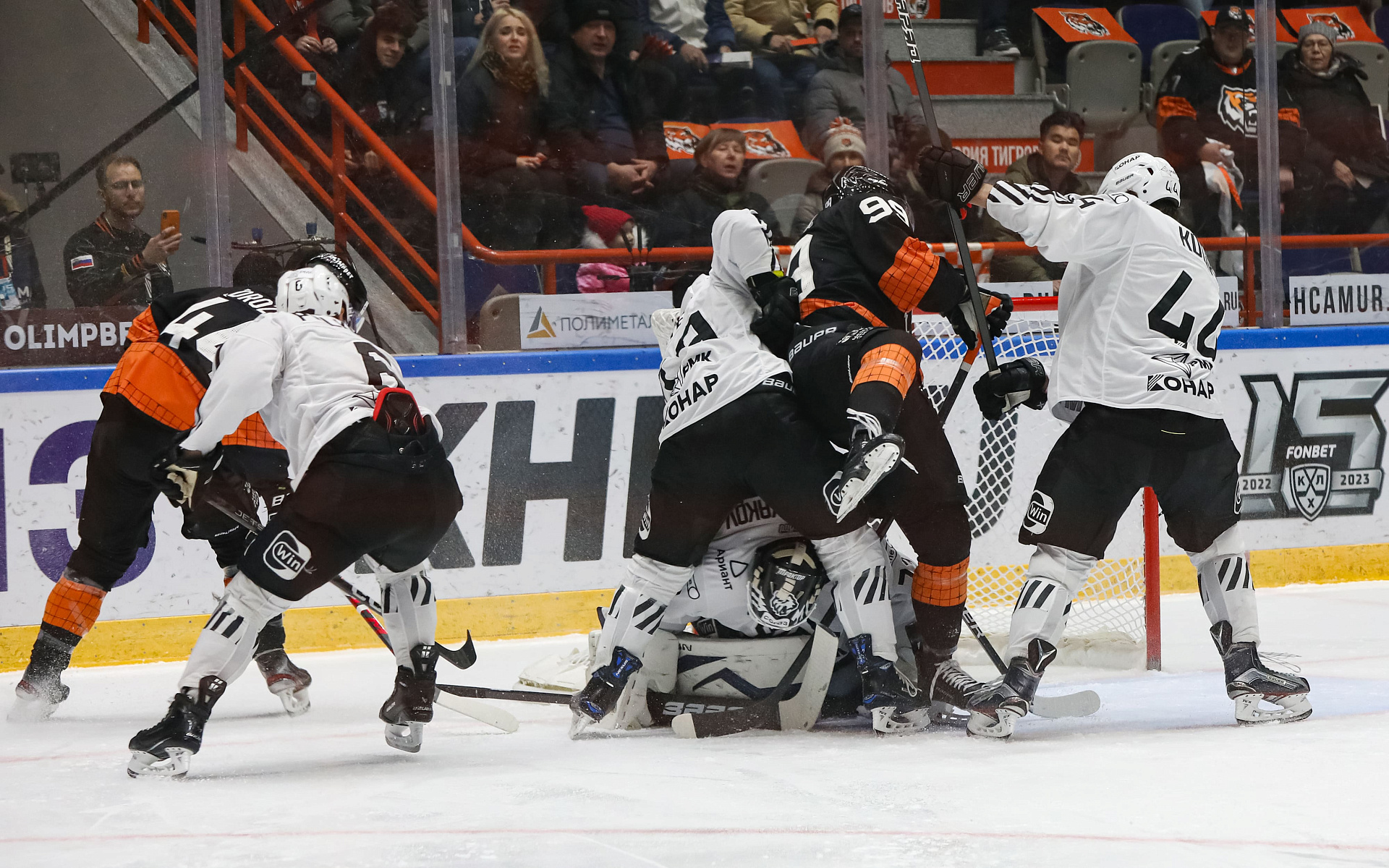 «Моряки» и «тигры» потопили «Трактор» на Дальнем Востоке