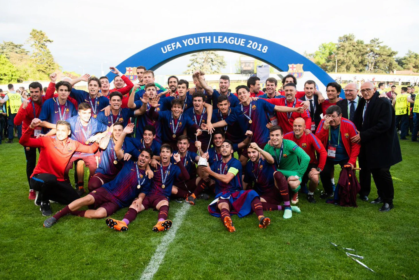 Barcelona UYL champions2