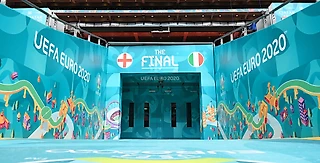 ЕВРО-2020 / 11 июля 2021 - перед финалом Англия - Италия