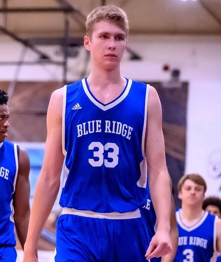 Александр Глушков