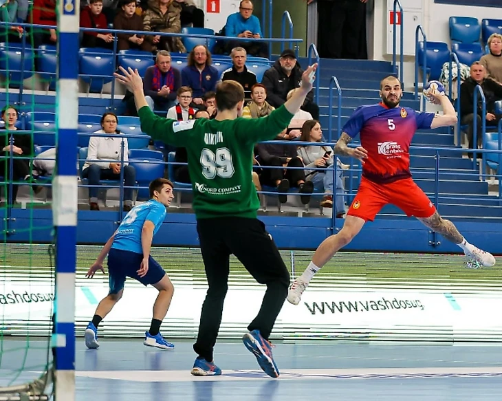 SEHA-Gazprom League. И снова — валидол! "Зенит" в третий раз получил 29 мячей от ЦСКА, изображение №2