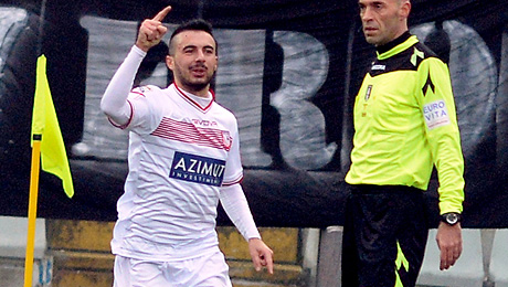 Герой дня. Итальянец забил за один клуб в пяти разных лигах