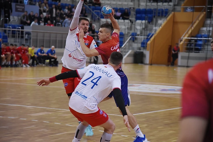 Беларусь. СКА несёт свой Брест. Минчане уверенно вели игру, но позволили мешковцам спастись, изображение №2