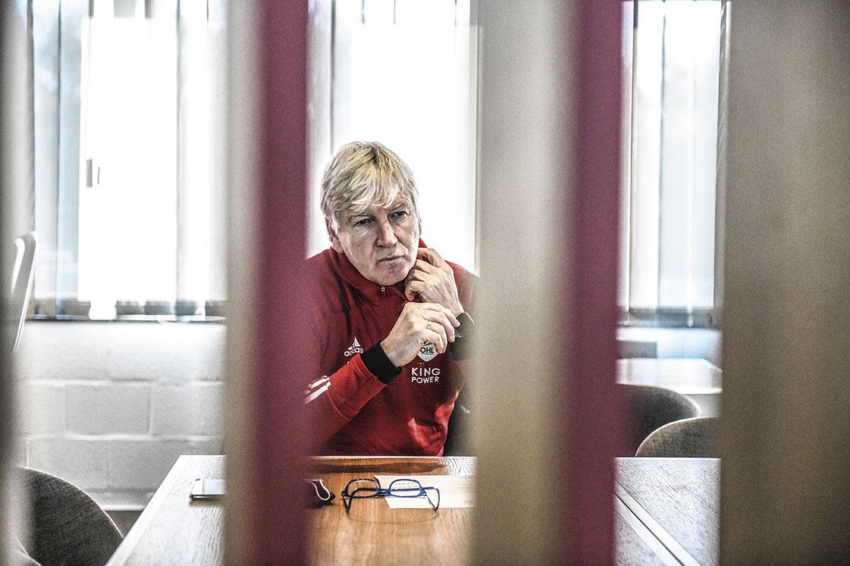 «Левен» летом попал в чемпионат Бельгии и уже взлетел высоко. Все дело в четкой иерархии, тактической гибкости и доверии