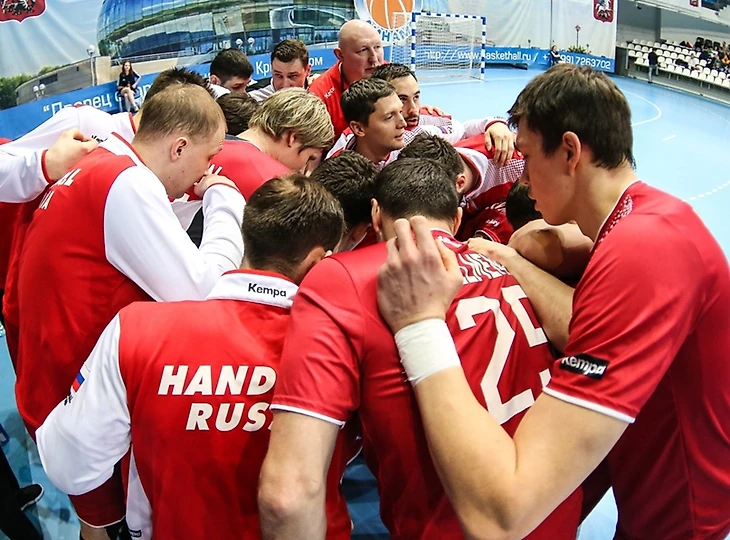 Рождественский турнир. История вопроса: слет в 2016-м, "товарняк" в 2017-м и попытка собрать грандов, изображение №1