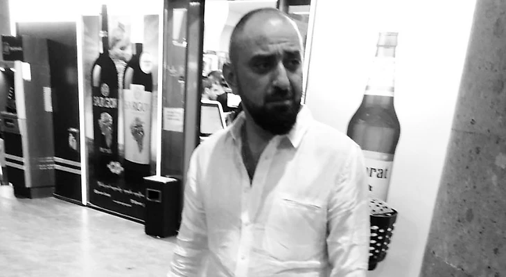 Фотография взята из, предположительно, инстаграма Арама