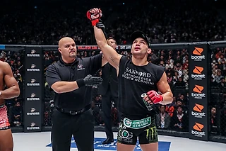 Не UFC единым. Действующие бойцы, которые никогда не дрались в октагоне(но вcе равно очень крутые!)
