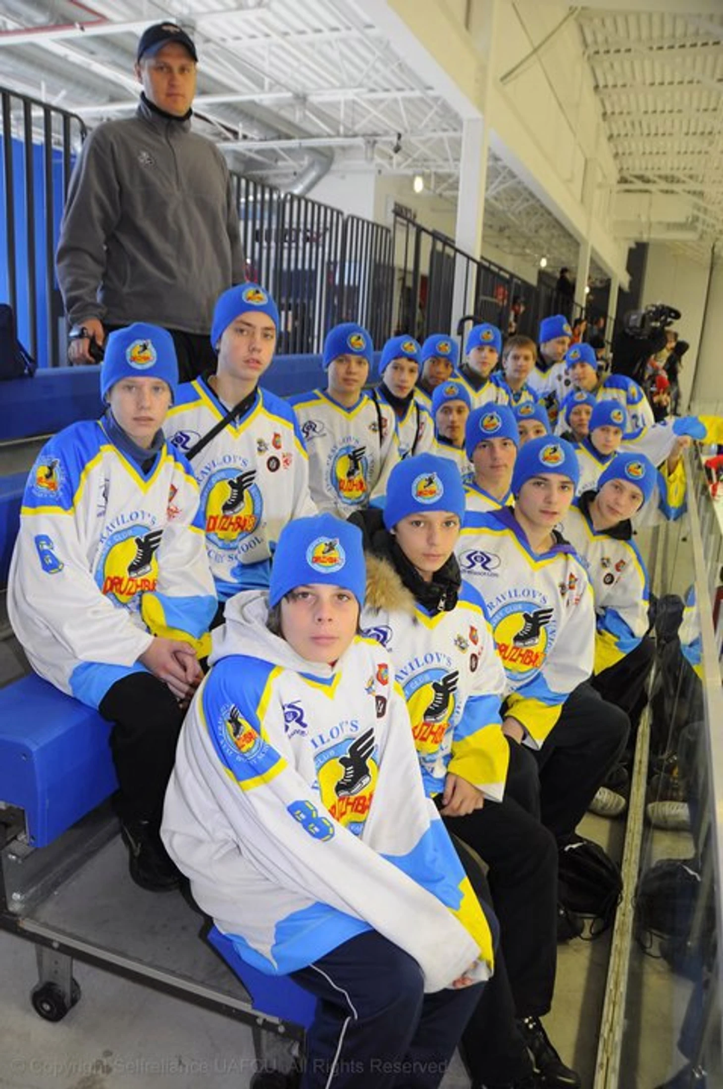 Остон Мэттьюс в &quout;Дружбе&quout;