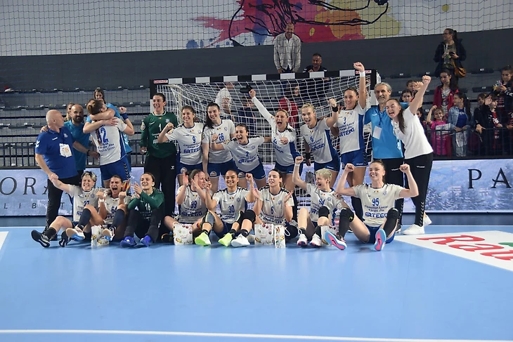 &quout;Тыргу Жиу&quout; после победы в полуфинале Кубка Румынии