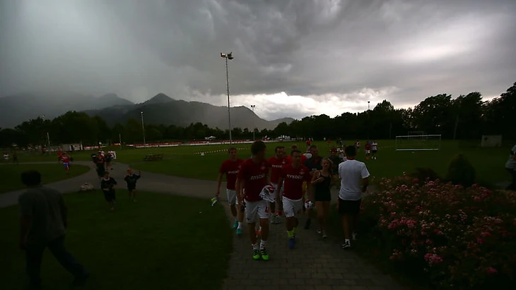 Матч со &quout;Штутгартом&quout; красно-белые не доиграли из-за непогоды. Фото Александр СТУПНИКОВ, ФК &quout;Спартак&quout;