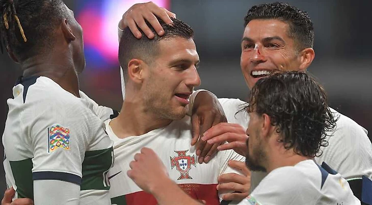 Diogo Dalot bags brace as Portugal cruise to 4-0 win over Czech Republic in  Nations League – Sports News