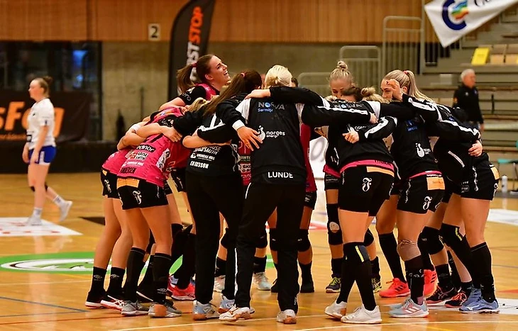 Лига чемпионов. Неизвестный "Кристиансанд": подходящий цвет, опытный состав и успехи в бизнесе, изображение №1