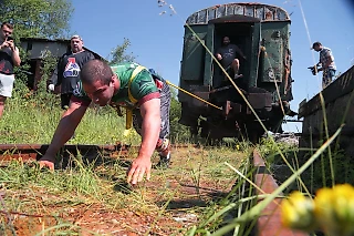 Регбист «Локомотива» протащил за собой 55-тонный вагон