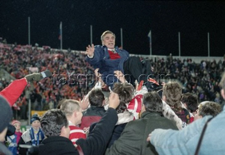 Качать Ярцева!