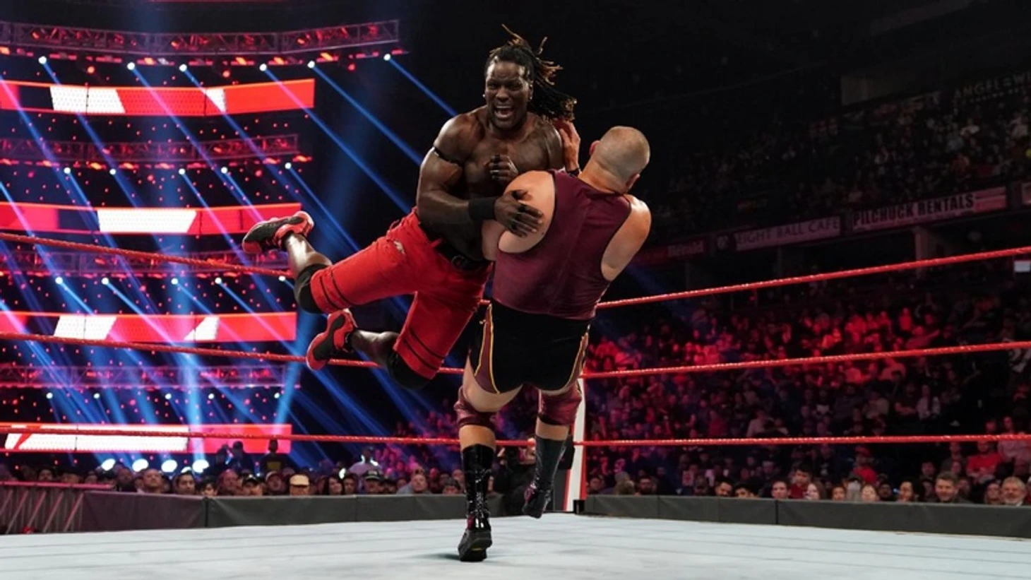 Обзор WWE Monday Night RAW 17.02.2020, изображение №5