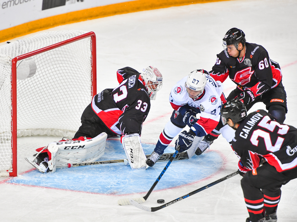 Торпедо НН: два матча - два разных сценария