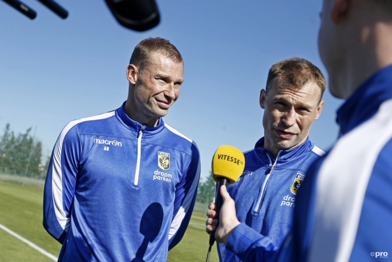 Братья Березуцкие официально назначены помощниками Слуцкого в &#171;Витессе&#187;