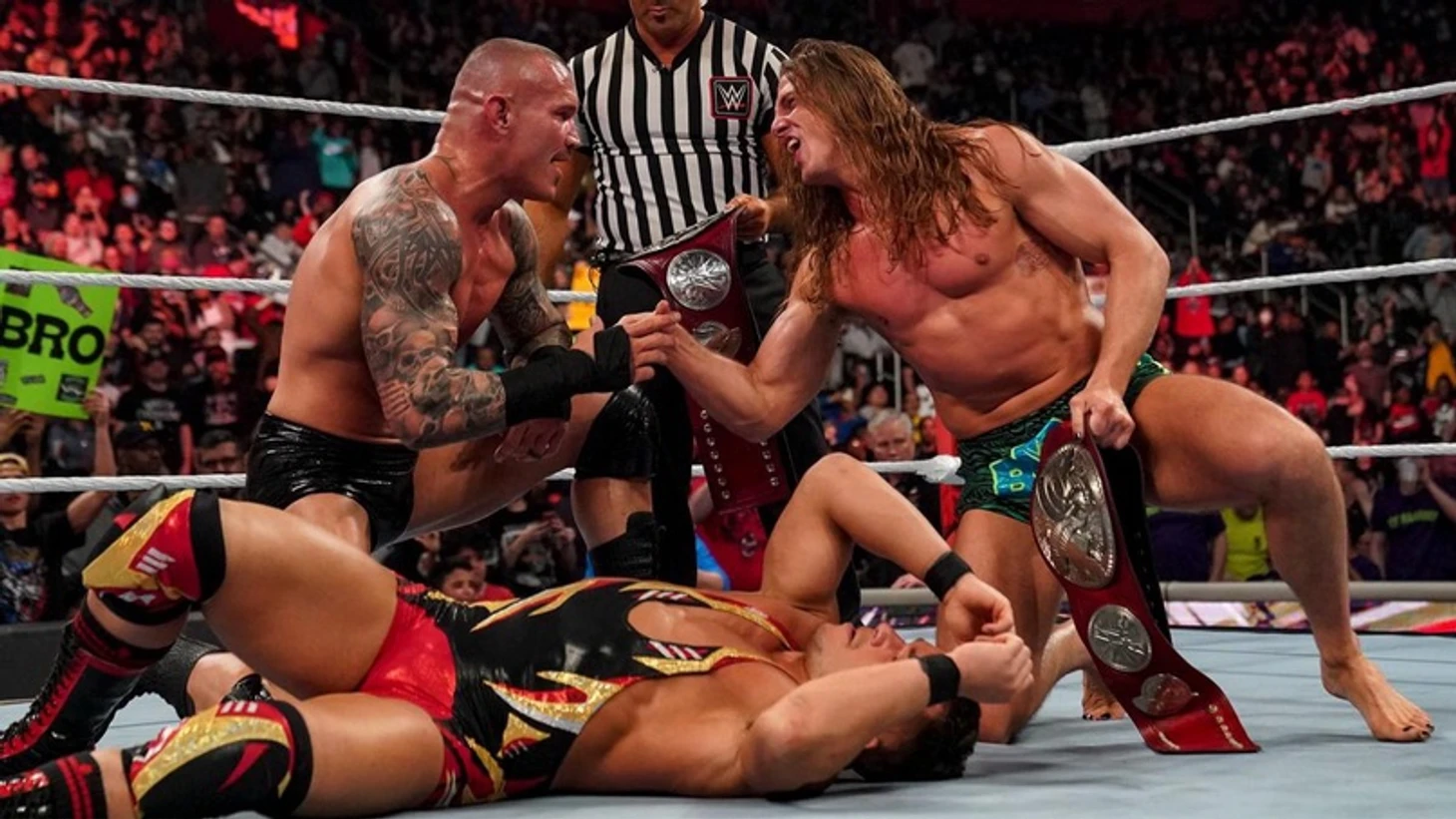 Обзор WWE Monday Night RAW 11.04.2022, изображение №22
