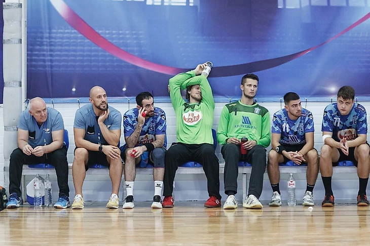 &quout;У нас особенный психологический климат, новичок довольно скоро вольётся в коллектив&quout;