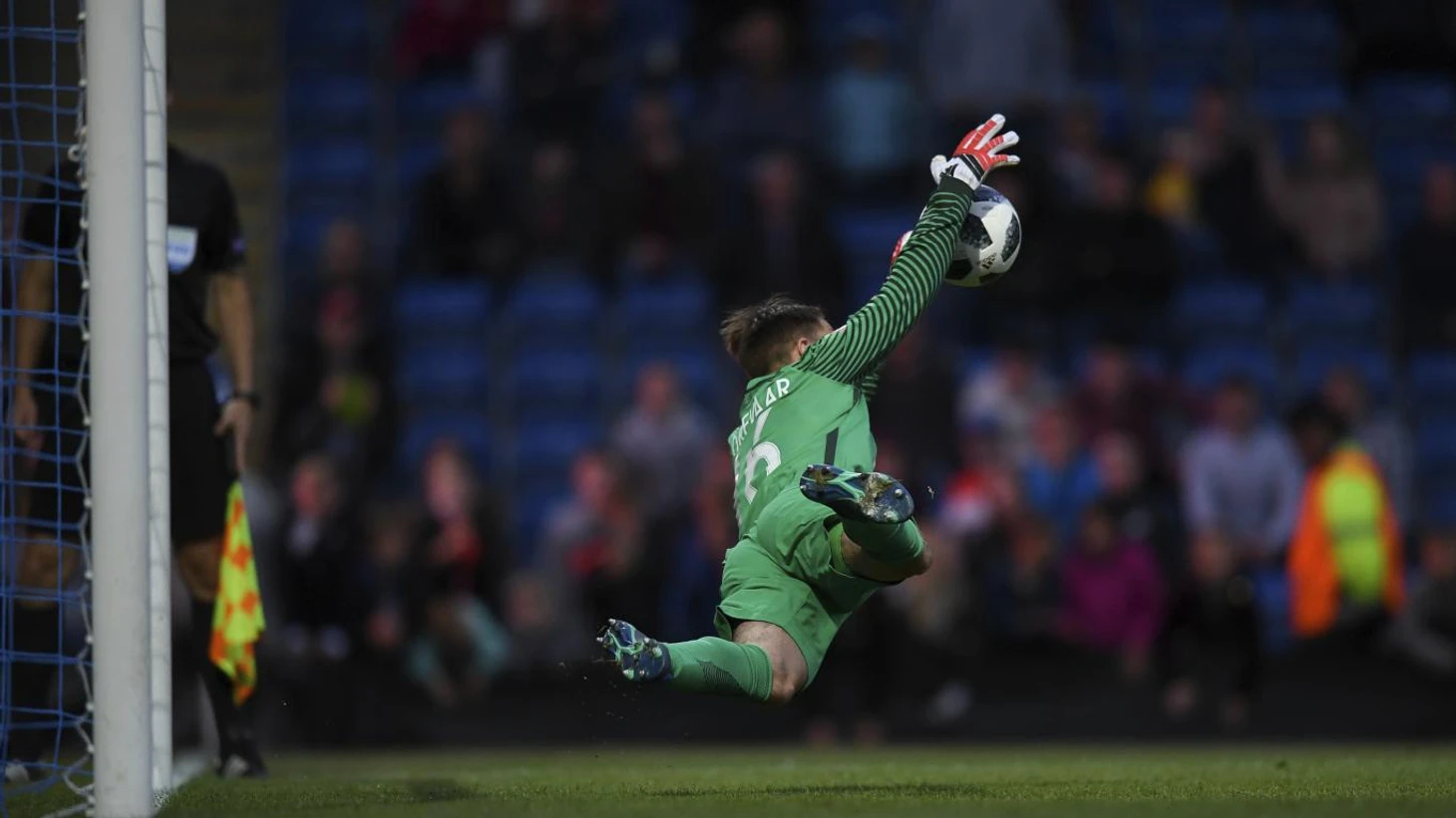 Сейв Куревара