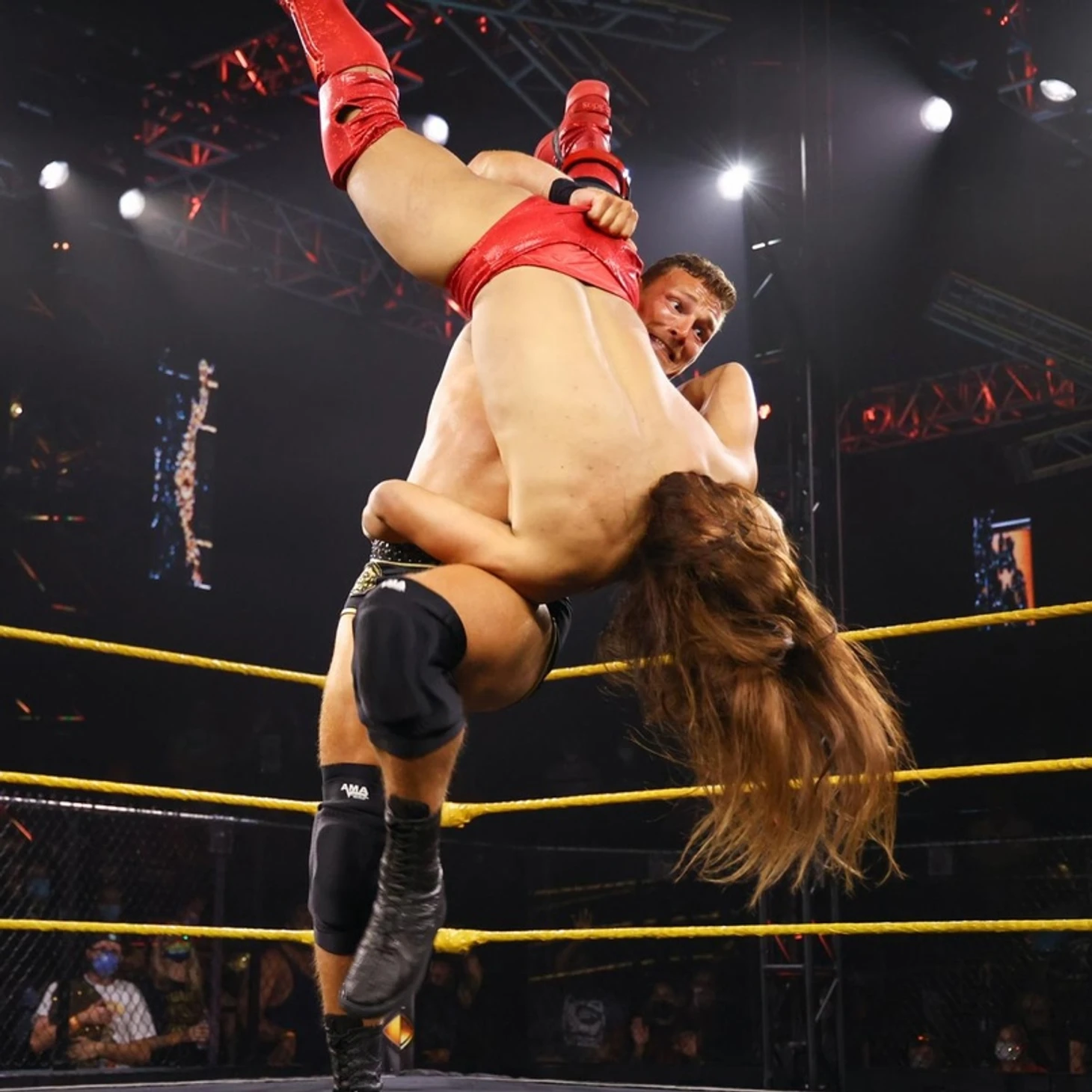 Обзор WWE NXT 03.08.2021, изображение №5