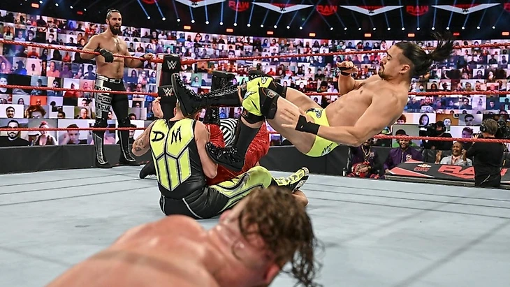 Обзор WWE Monday Night RAW 21.09.2020, изображение №5