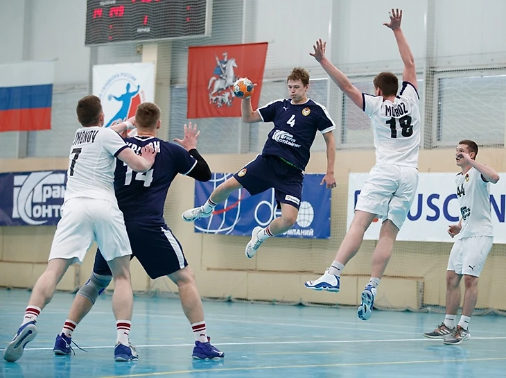 Молодежное первенство России. Тесно и жарко. Дальше — "Север" против "Юга", изображение №8