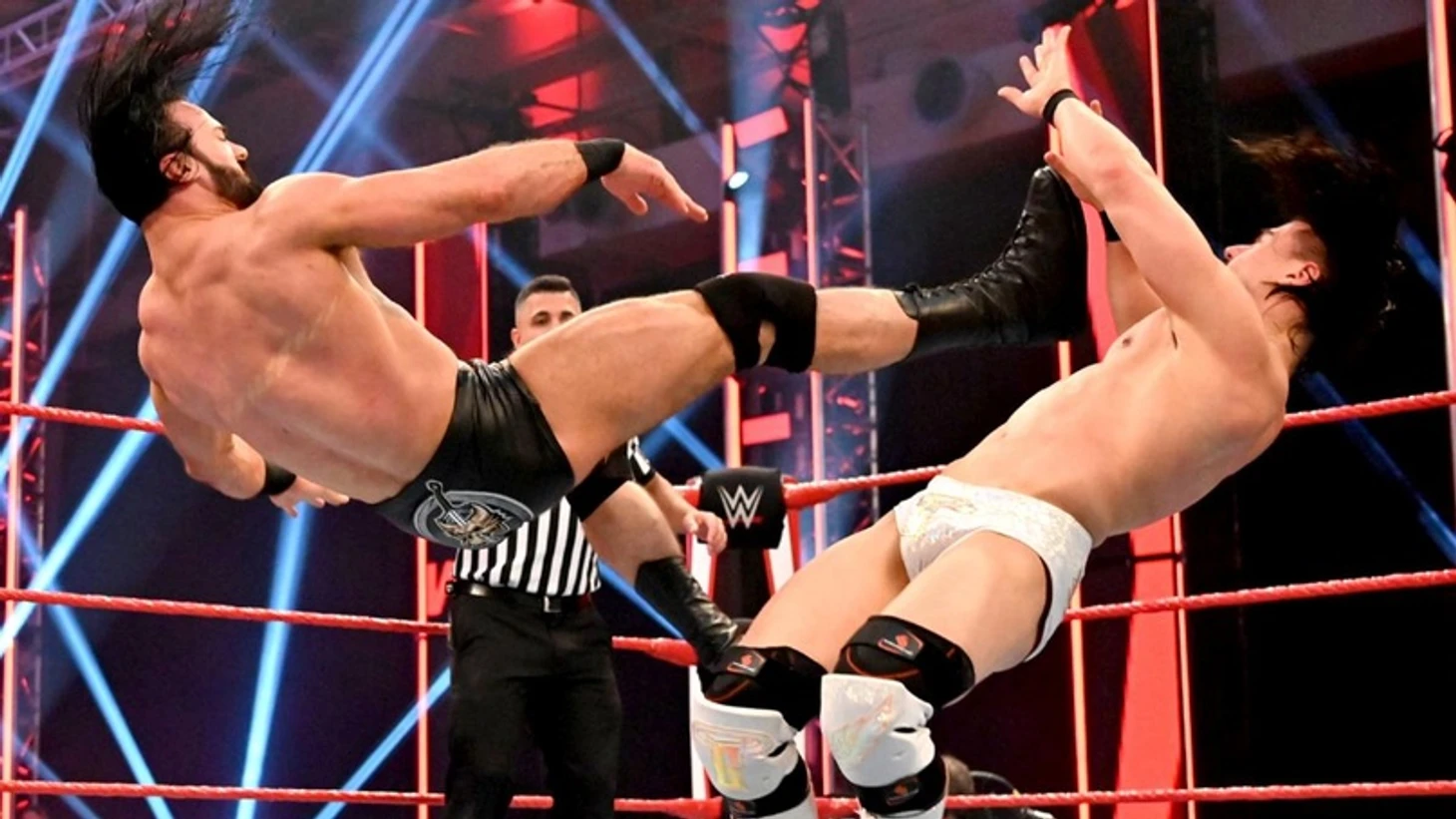 Обзор WWE Monday Night Raw 20.04.2020, изображение №12