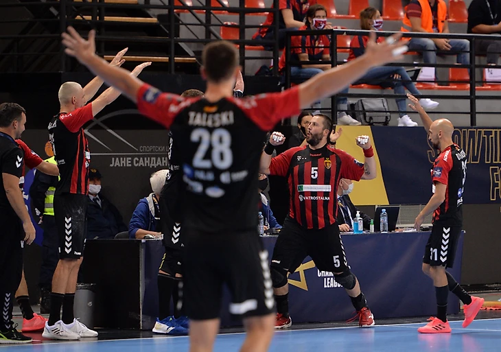 Лига чемпионов. Регламентный зигзаг. Кнуты и пряники от ЕГФ. Кому слаще? Кому больнее?, изображение №4