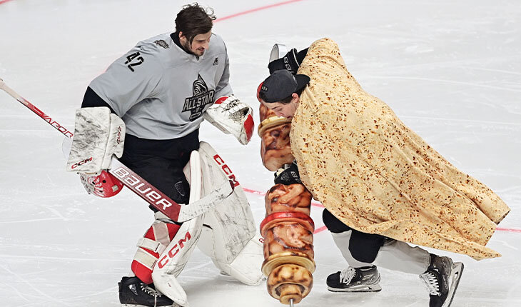 В Челябинске прошел мощный Матч звезд КХЛ: креативные буллиты, артисты рядом с тренерами и хет-трик 17-летнего Демидова