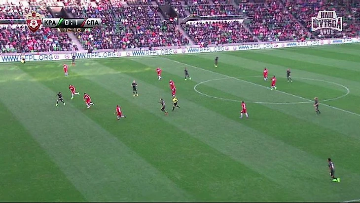 13-я минута. Офсайд у Федора СМОЛОВ.