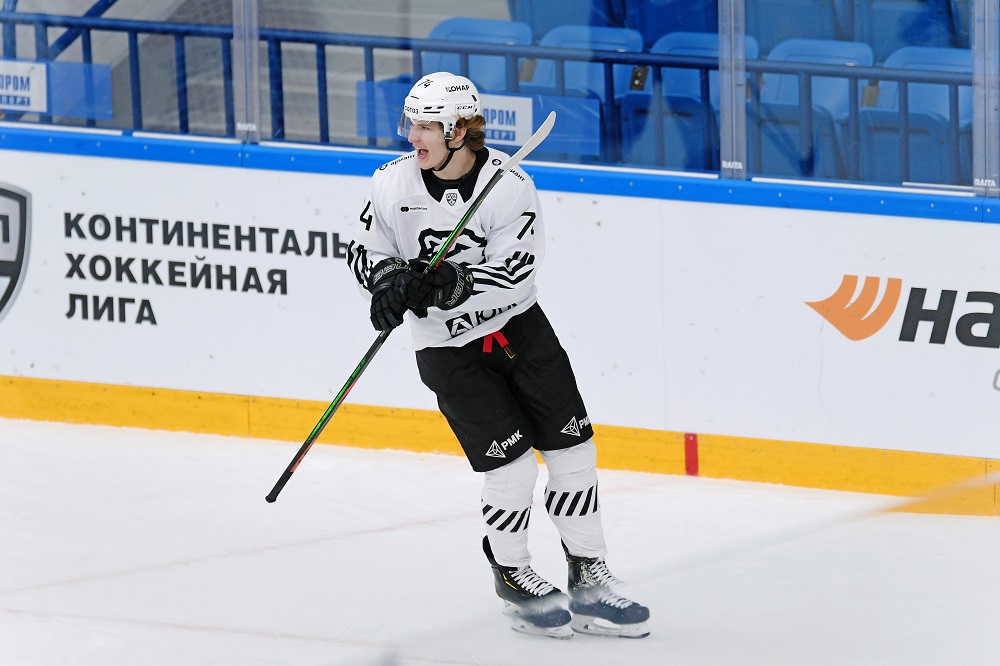 Кравцов классно вернулся в «Трактор», но есть проблема – он слишком часто падает