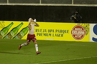 Кузен Месси за 6 минут забил гол, вернул свою команду в Серию В и получил красную