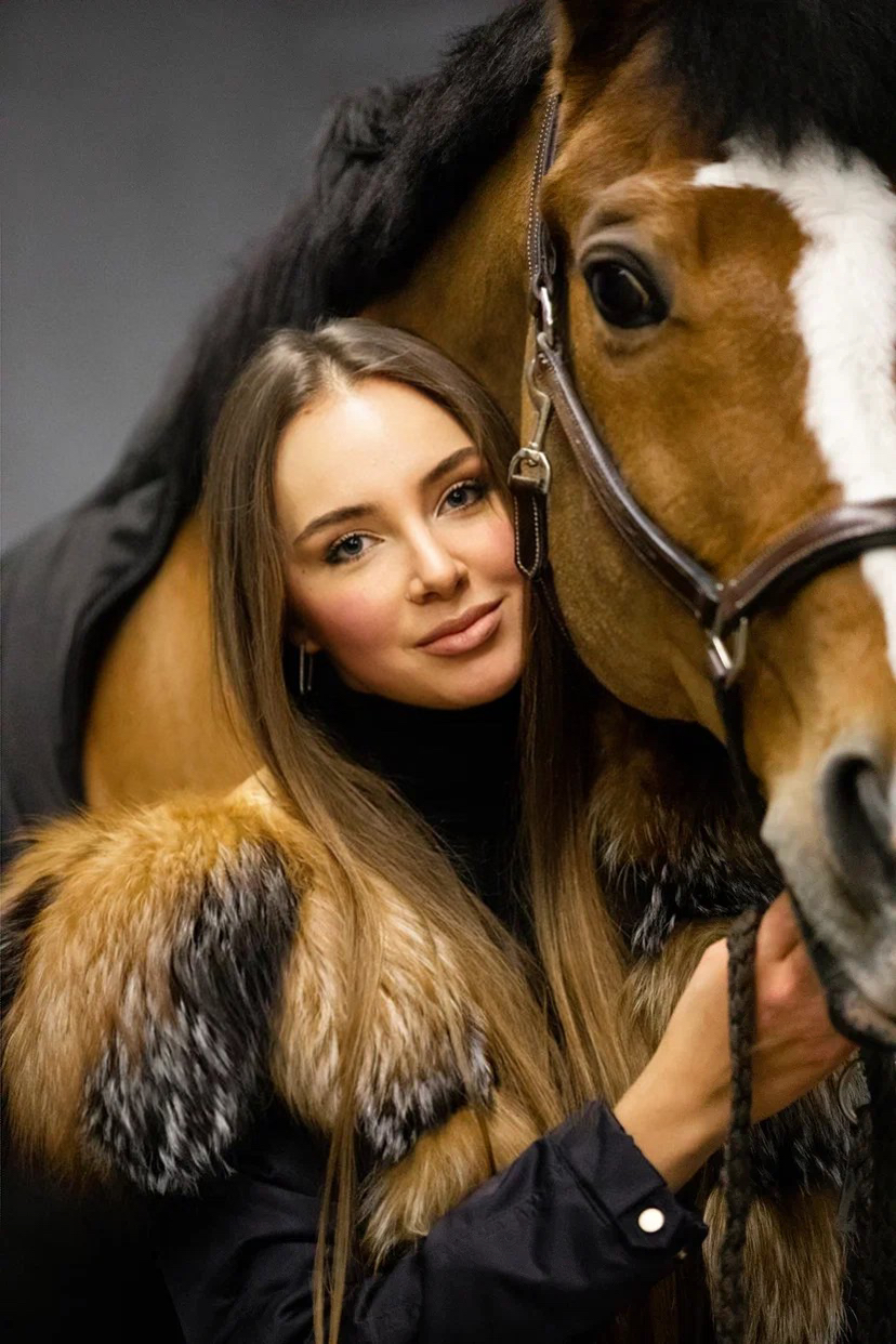 ✨️🐴Матвеева Полина. Детство в КСК «Битца», «Лошадь одного всадника» и открытие собственной команды по конкуру