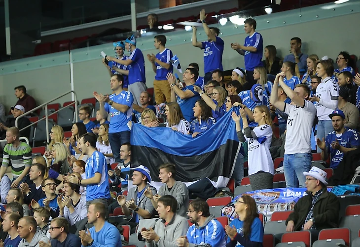 Estonian fans