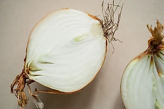 Все о пользе и вреде лука и с чем его вкусно приготовить
