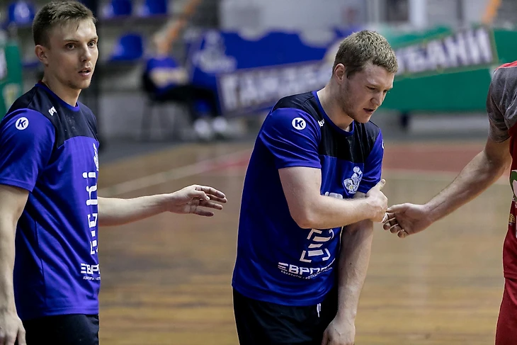 "Что-то менять в последний момент было бы не по-пацански". Дмитрий Свистунов о переезде в Пермь, изображение №4