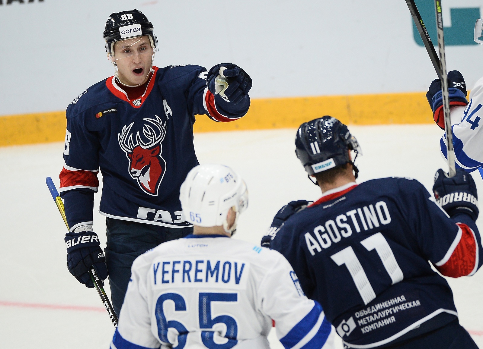 «Торпедо» остановило победную серию Кудашова, Тянулин забросил первую шайбу в КХЛ, а Шипачев устроил «цирк» после матча