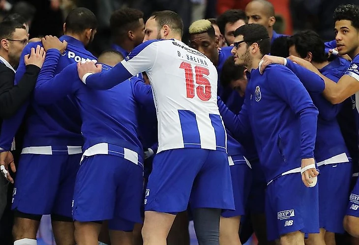 Лига чемпионов. Почему это было не зря. Отвага "Вардара", откровения "Порту", дрожь Лиевского, изображение №3