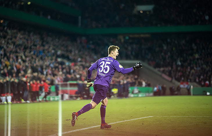 В Германии наконец-то появился новый топ-вратарь. Он очень похож на Нойера