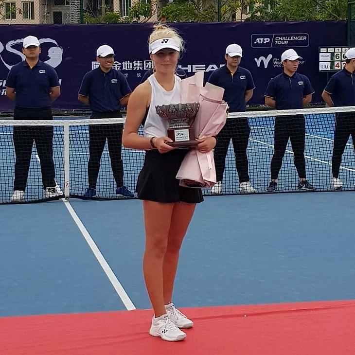 Титул Таусон в Шеньчжене