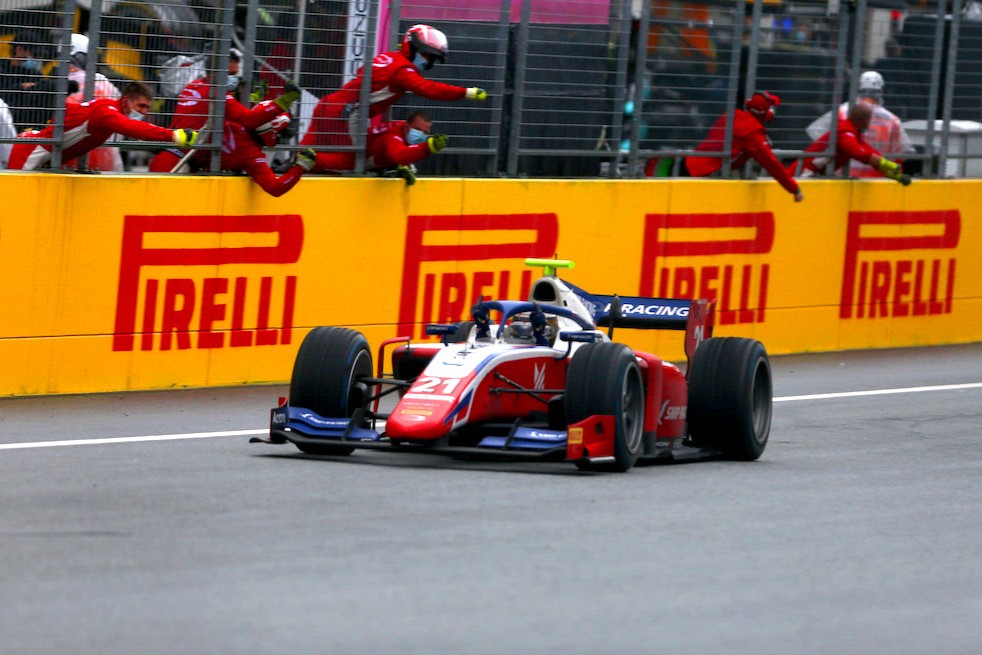 Айлотт – лучший в квалификациях Формулы-2, Шварцман медленнее Шумахера