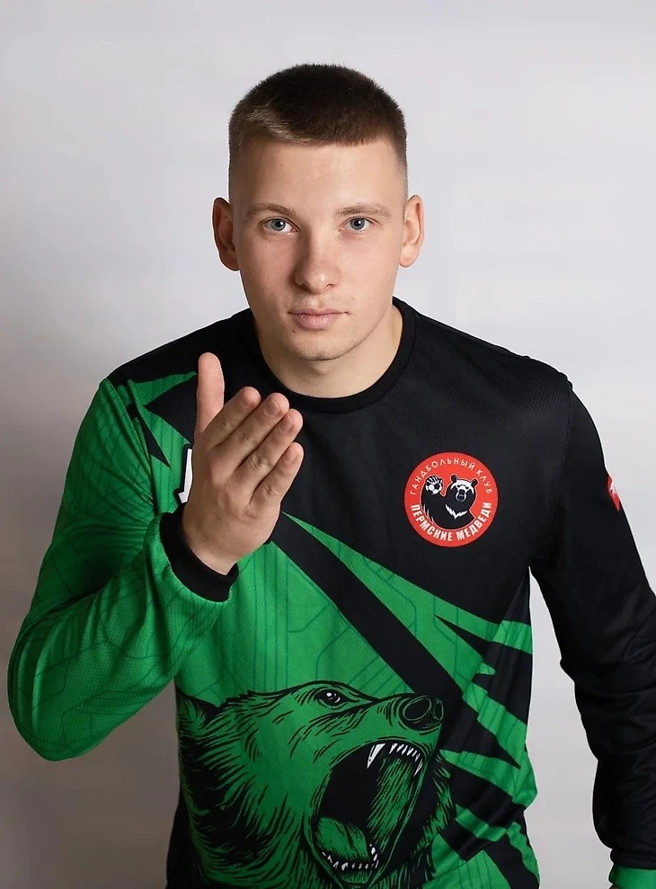 SEHA-Gazprom League. Александр Попов: "В 14 лет встал в "рамку". И достал мяч ногой из "девятки"!", изображение №5