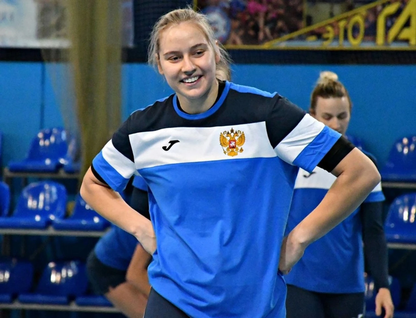 "Обид на тренеров нет". Вместо российской сборной Валерия Маслова поддерживает форму с... черногорской, изображение №1