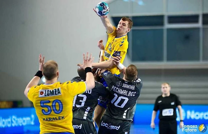 Владислав Кулеш: "Все говорят, что мы слабые. Но я так не считаю. В матче с поляками был не наш день", изображение №6